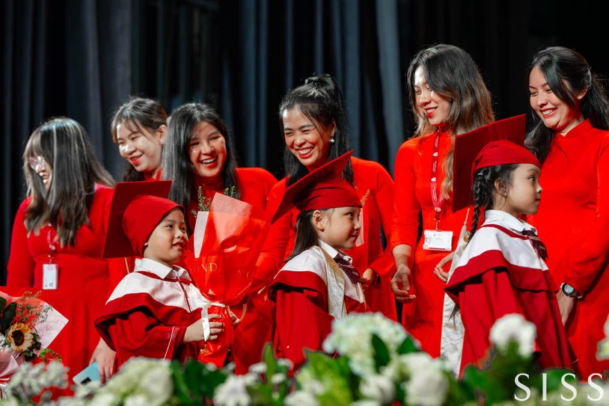 nhung-chia-se-lang-dong-cua-giao-vien-siss