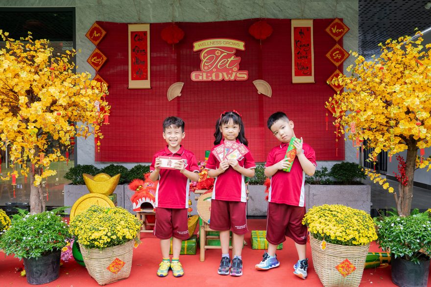 xuan-at-ty-ngap-tran-yeu-thuong