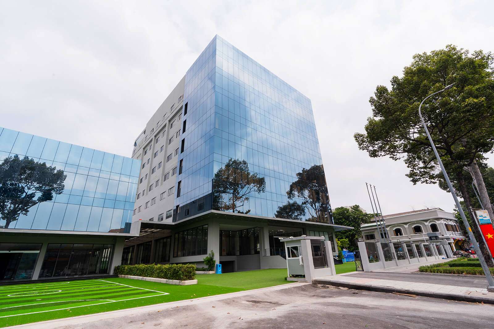 Trường Sydney là một trong những Trường THCS quốc tế Phường Gia Định tiêu biểu