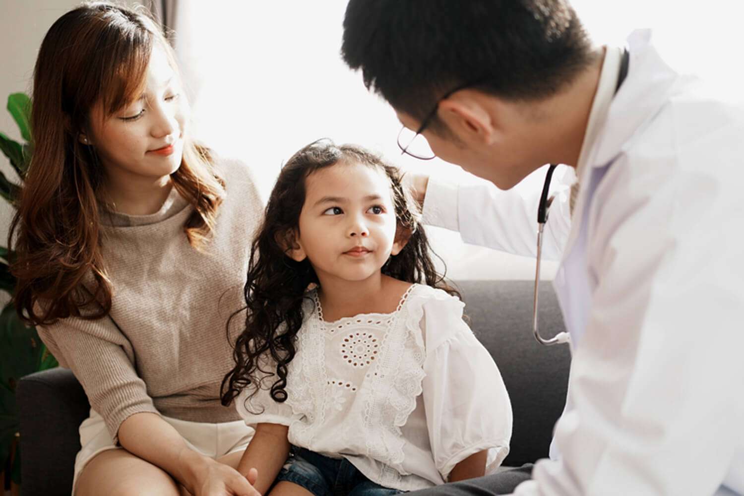 Nếu có các dấu hiệu nguy hiểm, cần tìm ngay đến chuyên gia y tế.