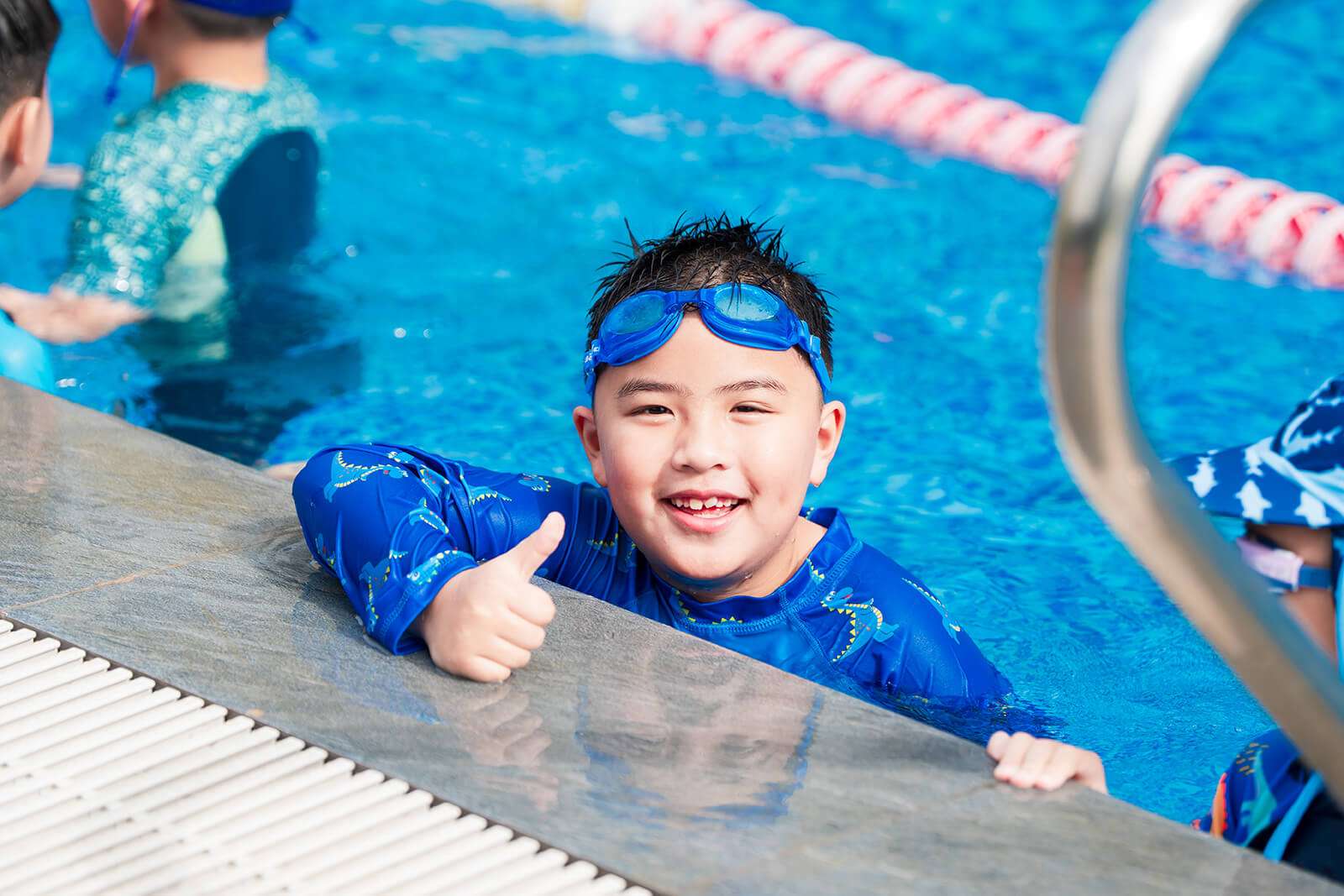 Bơi lội giúp phát triển cả thể chất lẫn tinh thần