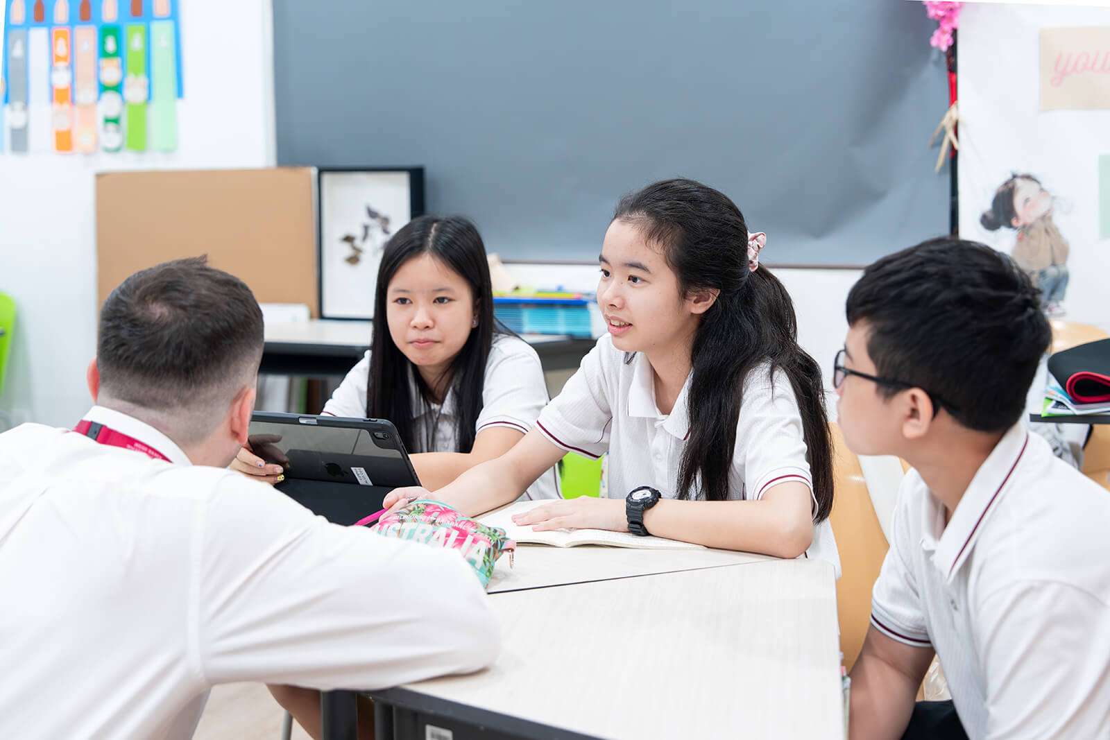 Tham quan (school tour) lớp học tại Trường Sydney