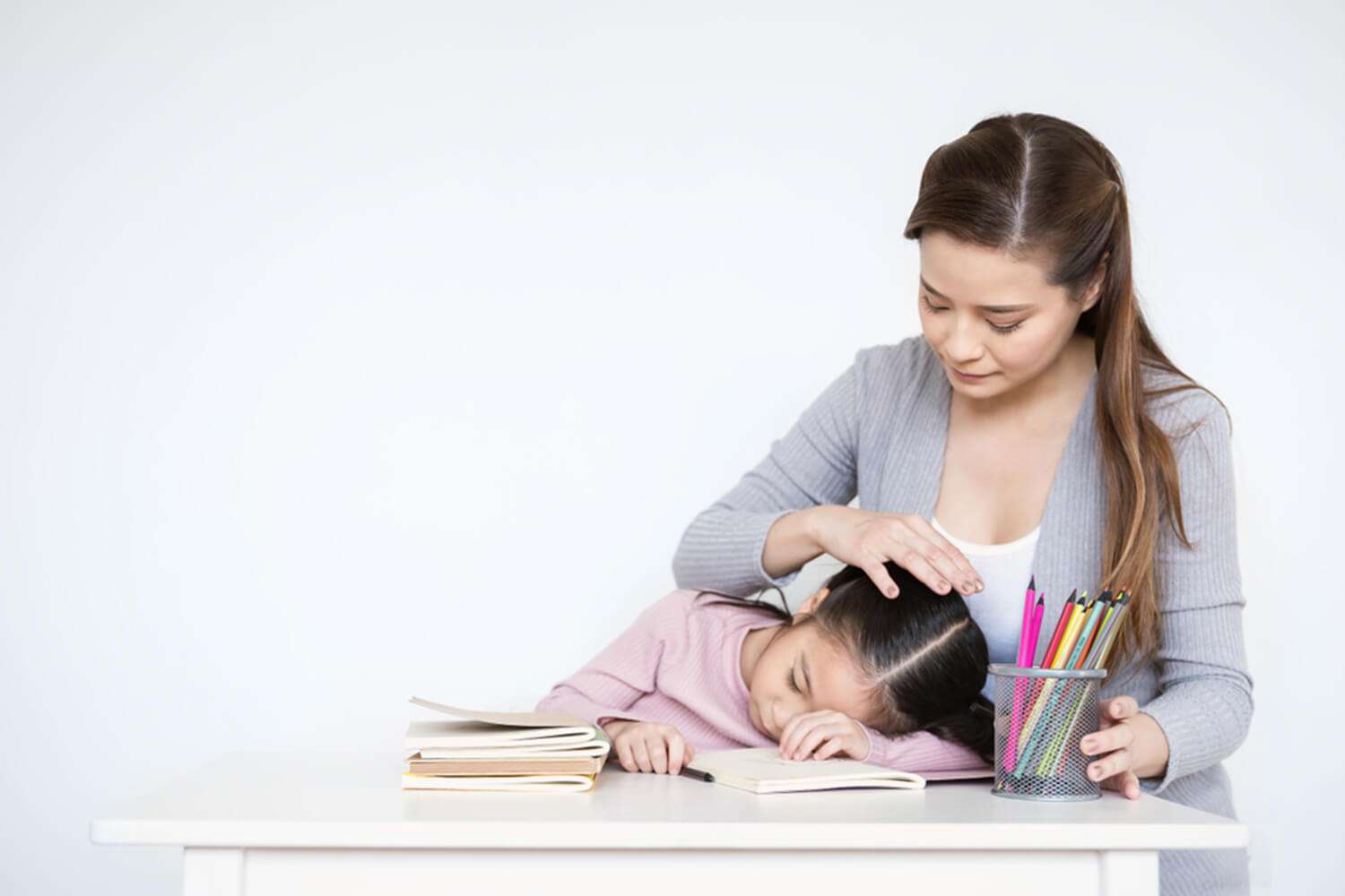 Rối loạn trong giờ ăn, giấc ngủ khi bị áp lực học tập